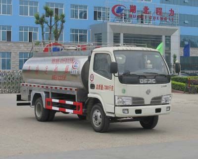 CLW5070GNY4型鲜奶运输车